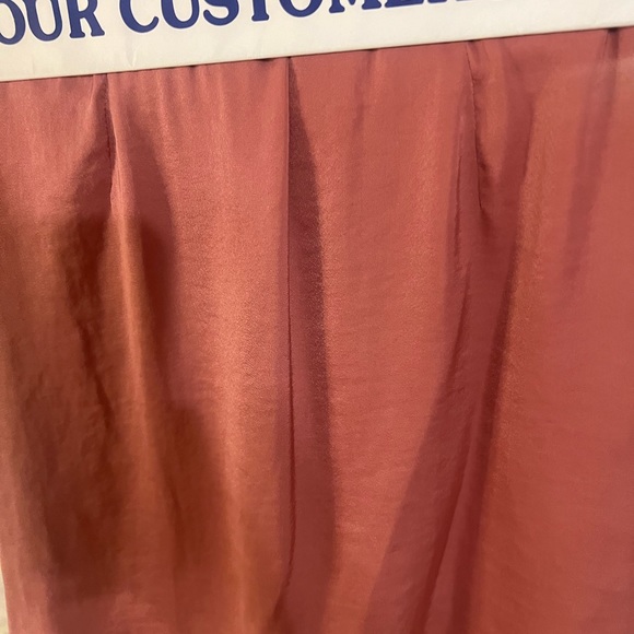 Light nutted pink skirt - Picture 2 of 3